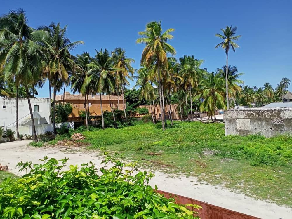 La Locanda Lodge - Apartment, 4 Double Rooms & Kitchen Near The Beach Jambiani  Exterior photo